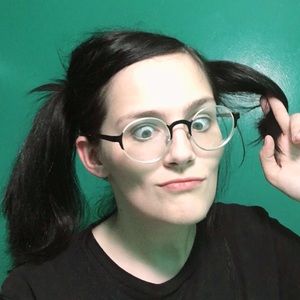 Broke wannabe therapist. Help a girl out!